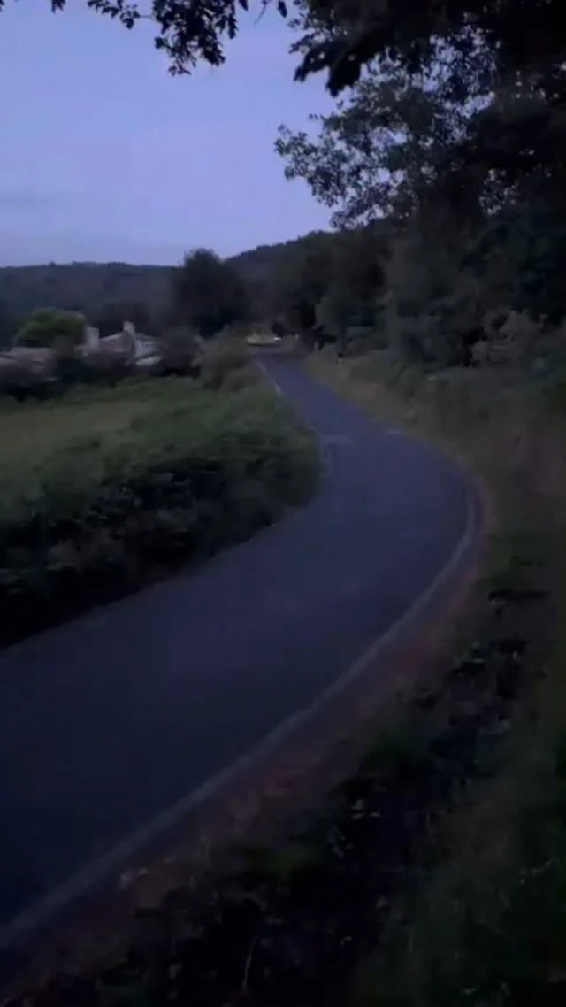 Salida de pista para "Cohete" Suárez - Alberto I. Pin en la segunda pasada por el tramo de Taboadela, cuando estaban luchando por la victoria con Javier Pardo y David de la Puente. Afortunadamente ambos se encuentran bien.